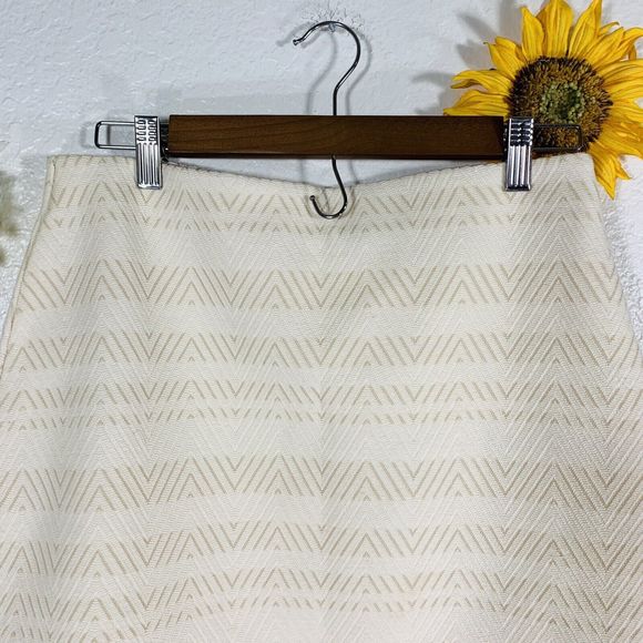 Loft chevron jacquard knit Stretch skirt size small Women’s - Picture 4 of 9